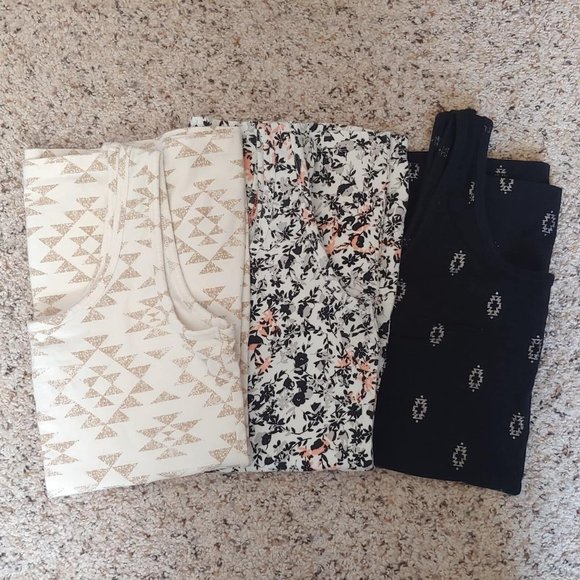 Three Maurices Tanks - Picture 1 of 4